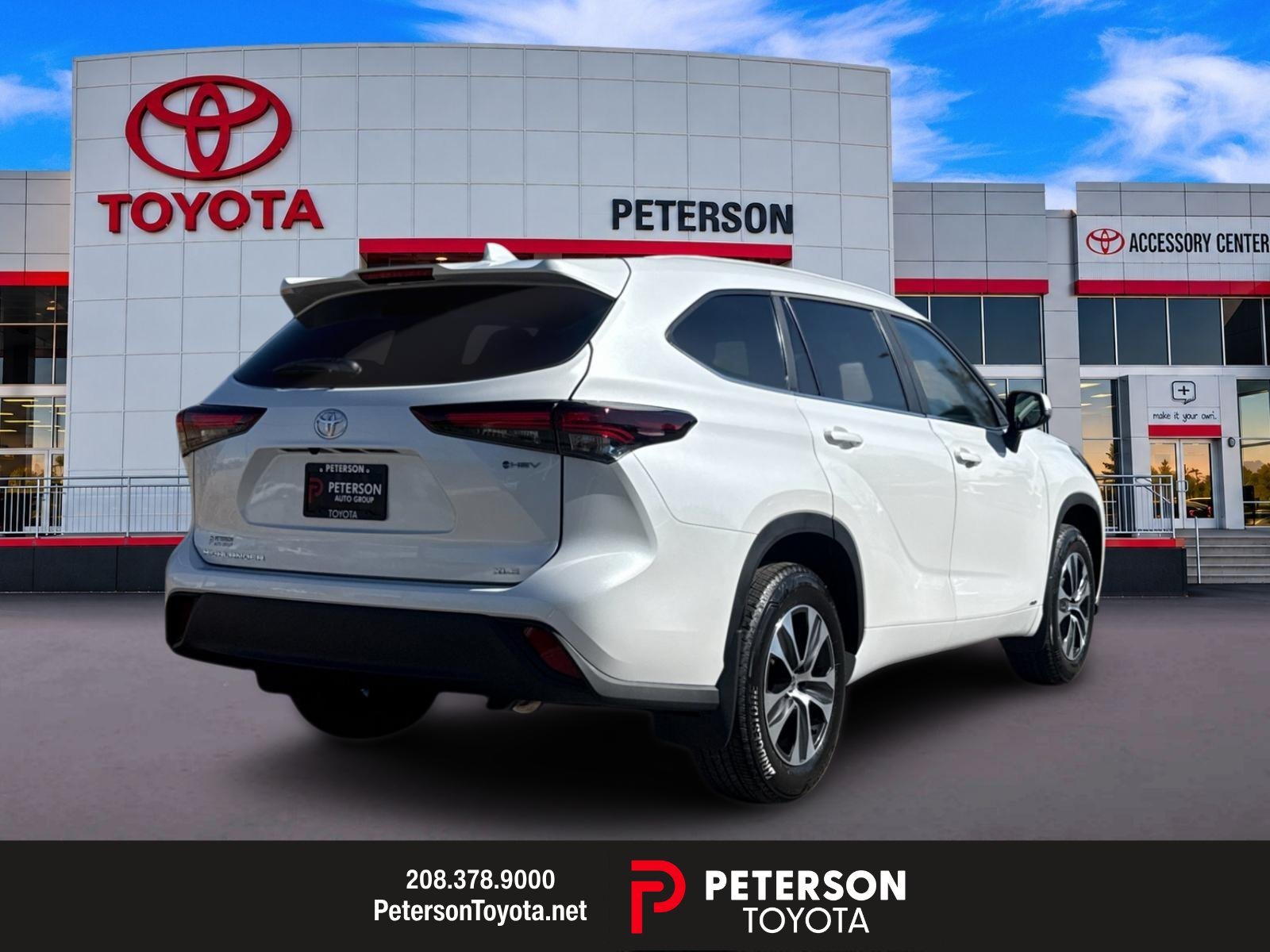 Used 2026 Beige Toyota XLE image 3