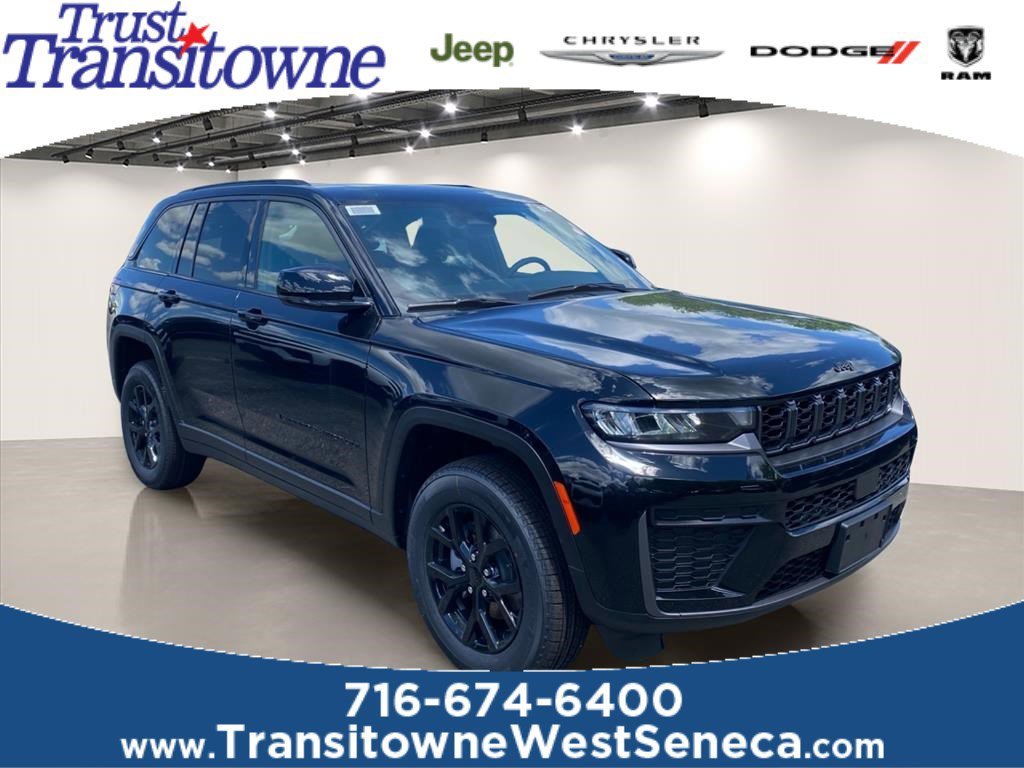 New 2026 Diamond Black Crystal Pearl-Coat Exterior Paint Jeep Altitude image 1