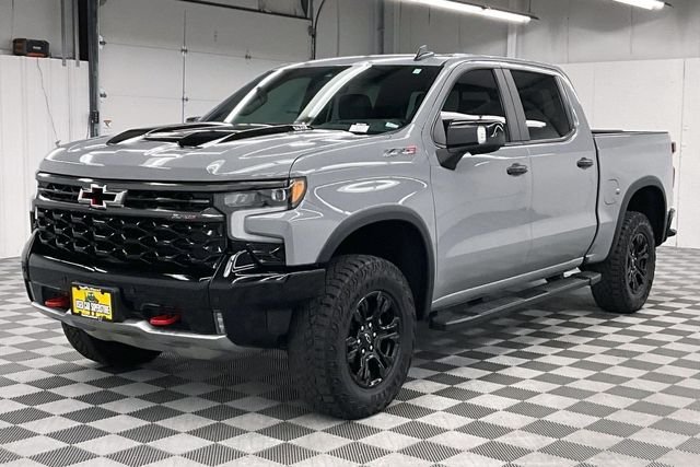 2025 Chevrolet Silverado 1500 ZR2 - Photo 12