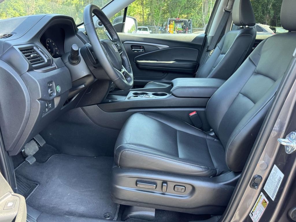 Used 2025 Gray Honda RTL image 20