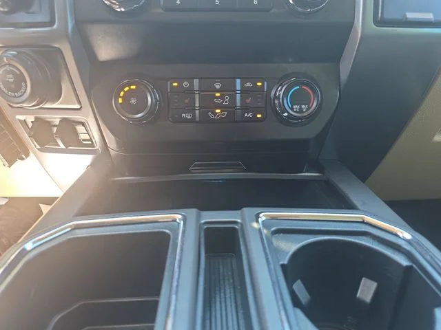 Used 2019 Gray Ford XLT image 24