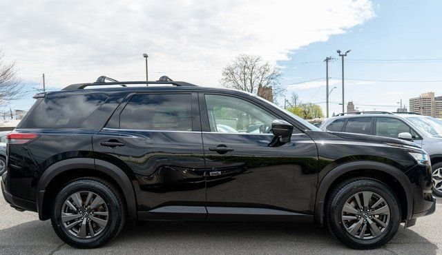 Used 2022 Black Nissan SV image 5