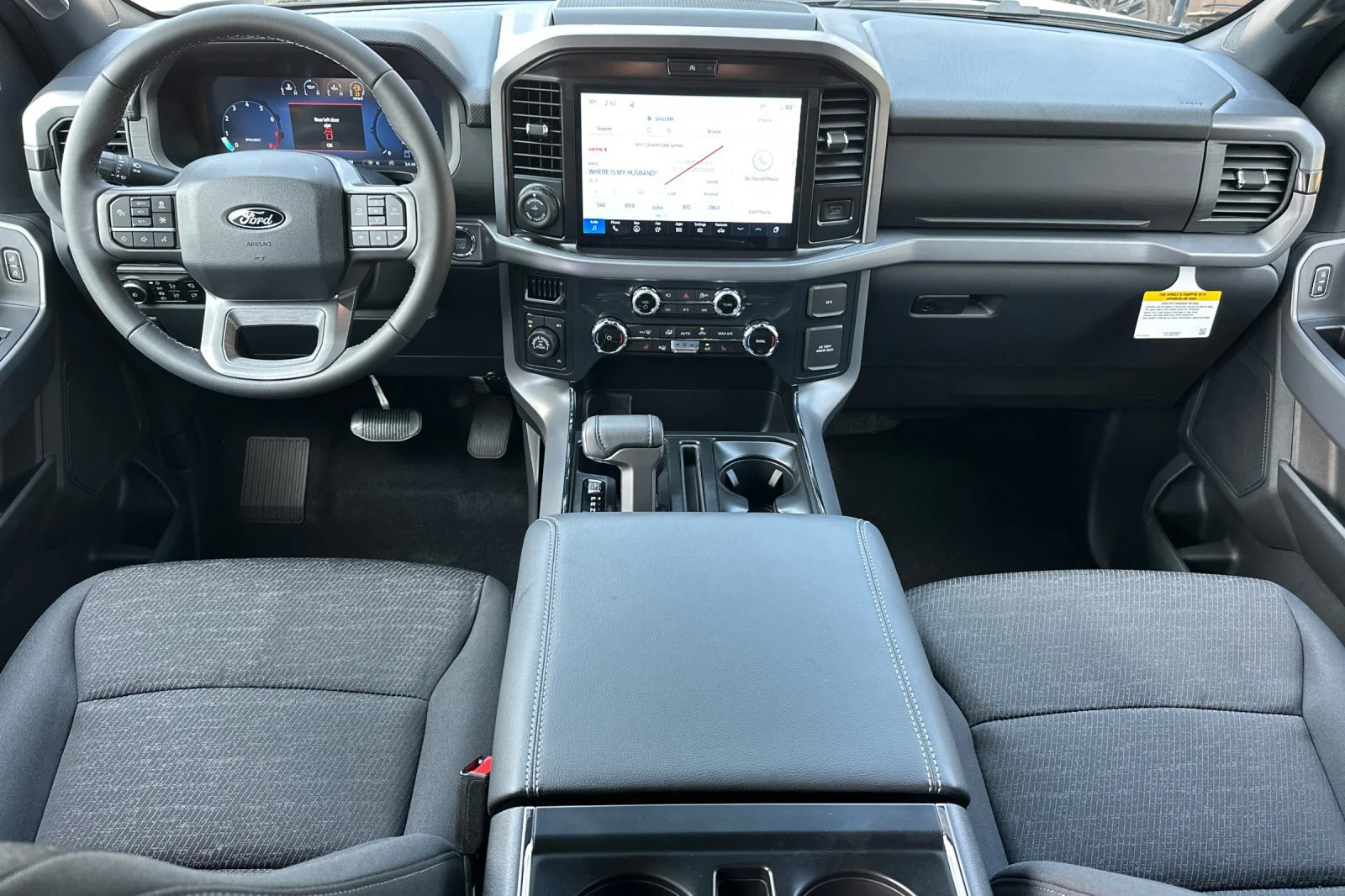 New 2026 Oxford White Ford XLT image 12