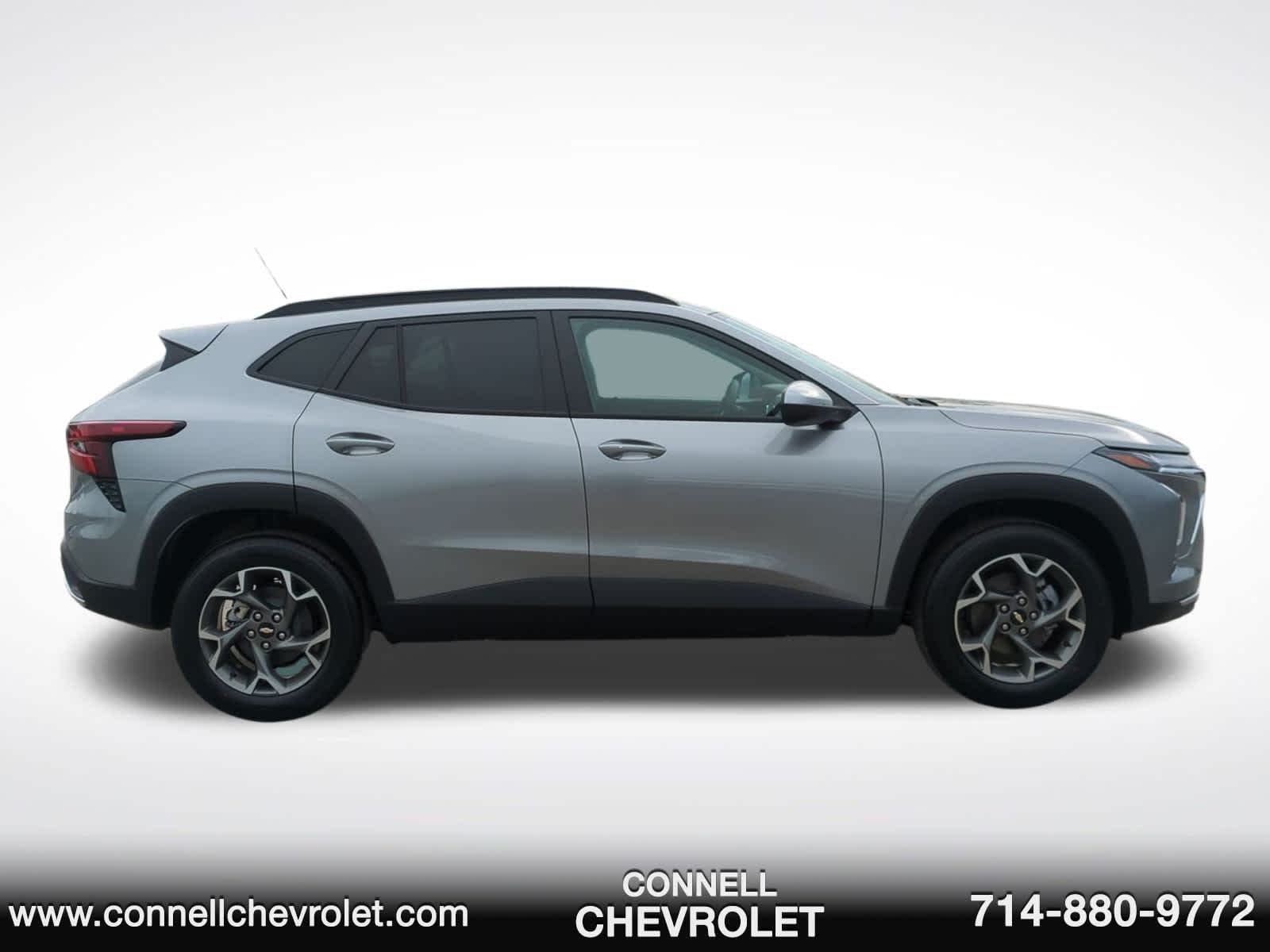 New 2026 Sterling Gray Metallic Chevrolet LT image 4