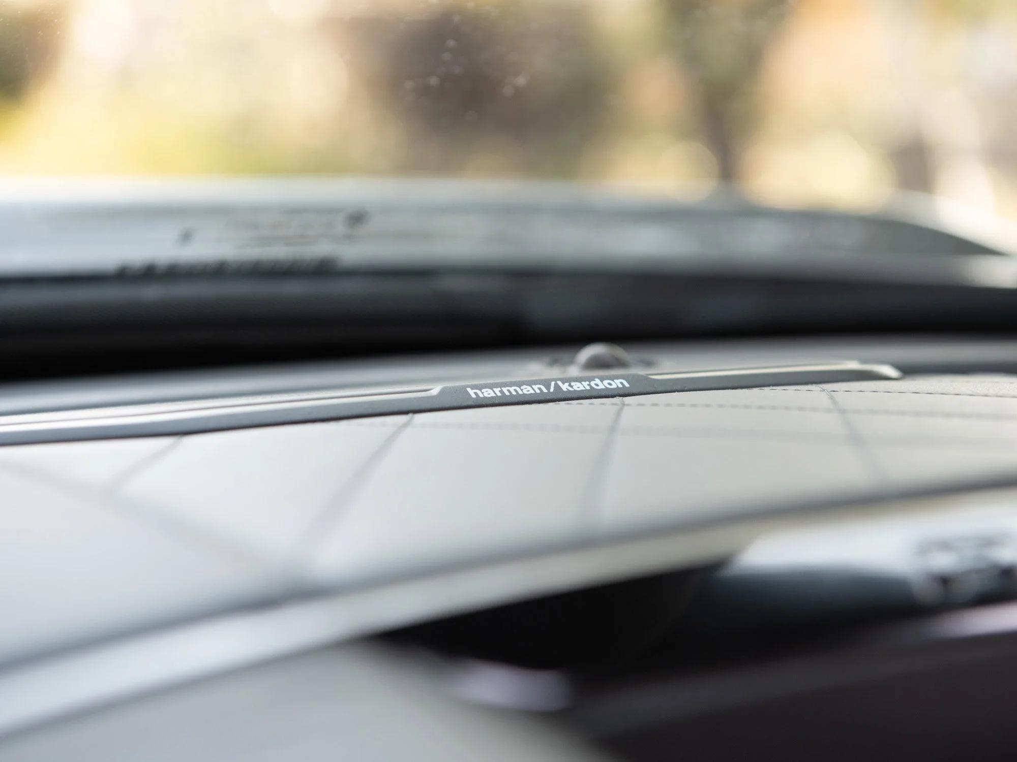 Used 2025 Grey RAM Limited image 18