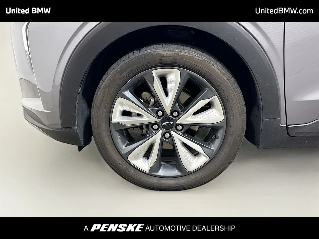 Used 2023 Chevrolet Bolt EUV LT with VIN 1G1FY6S07P4135247 for sale in Roswell, GA