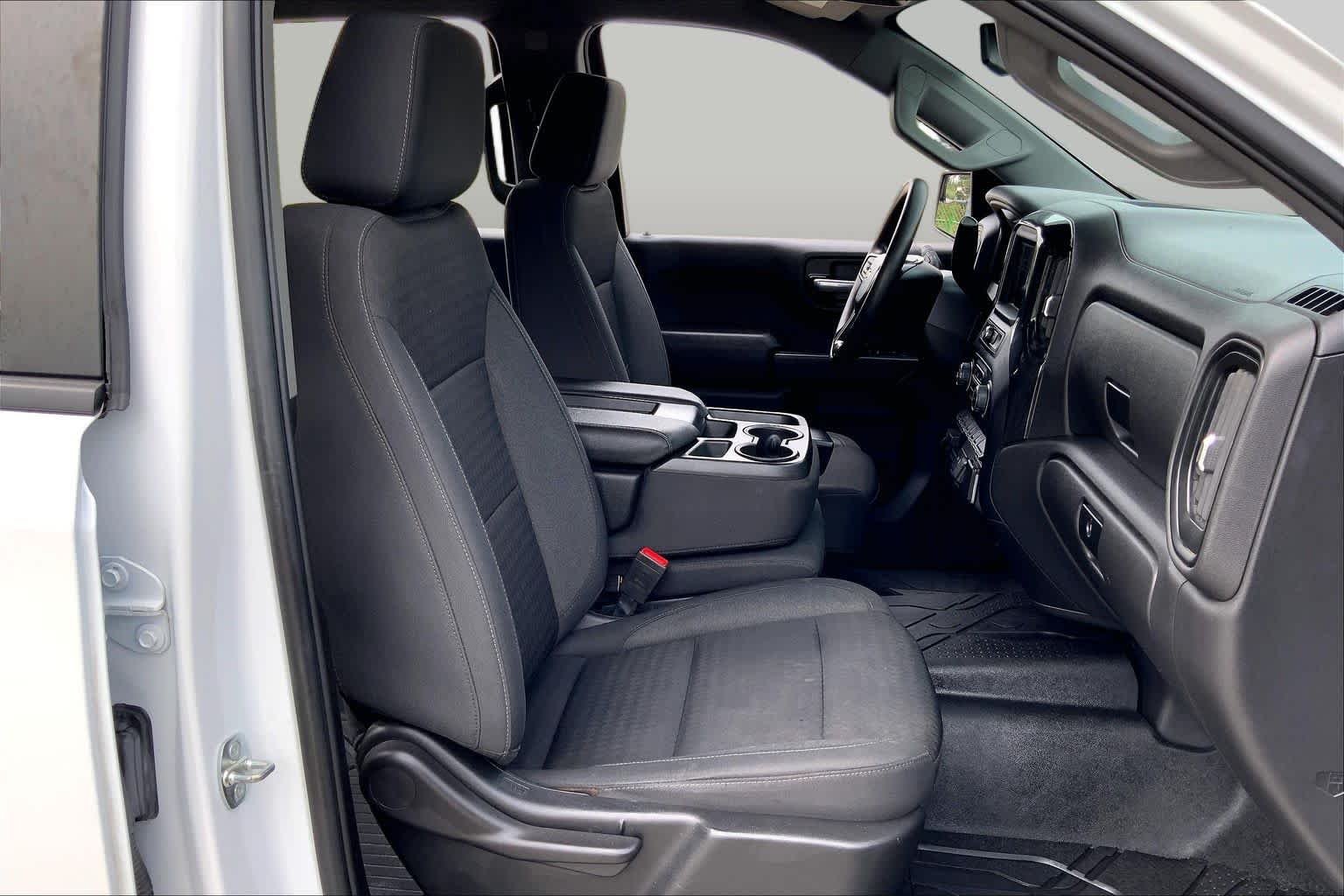 Used 2023 Summit White Chevrolet Custom image 9