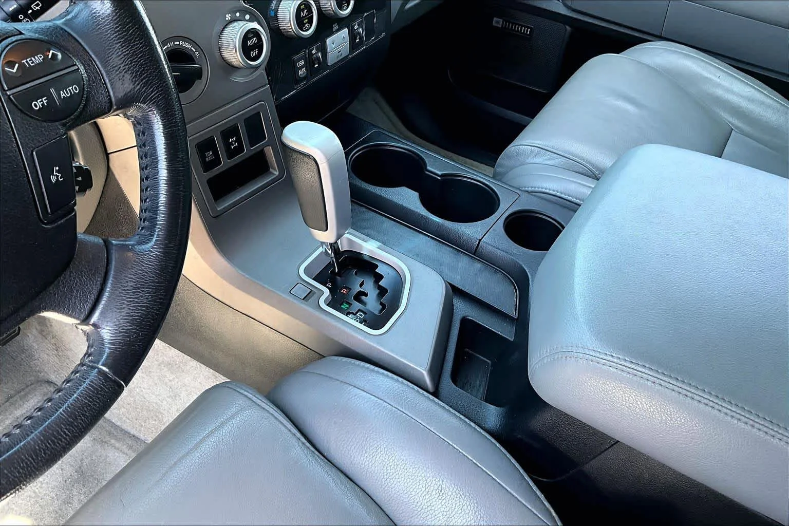 Used 2010 Silver Sky Metallic Toyota Ltd image 15