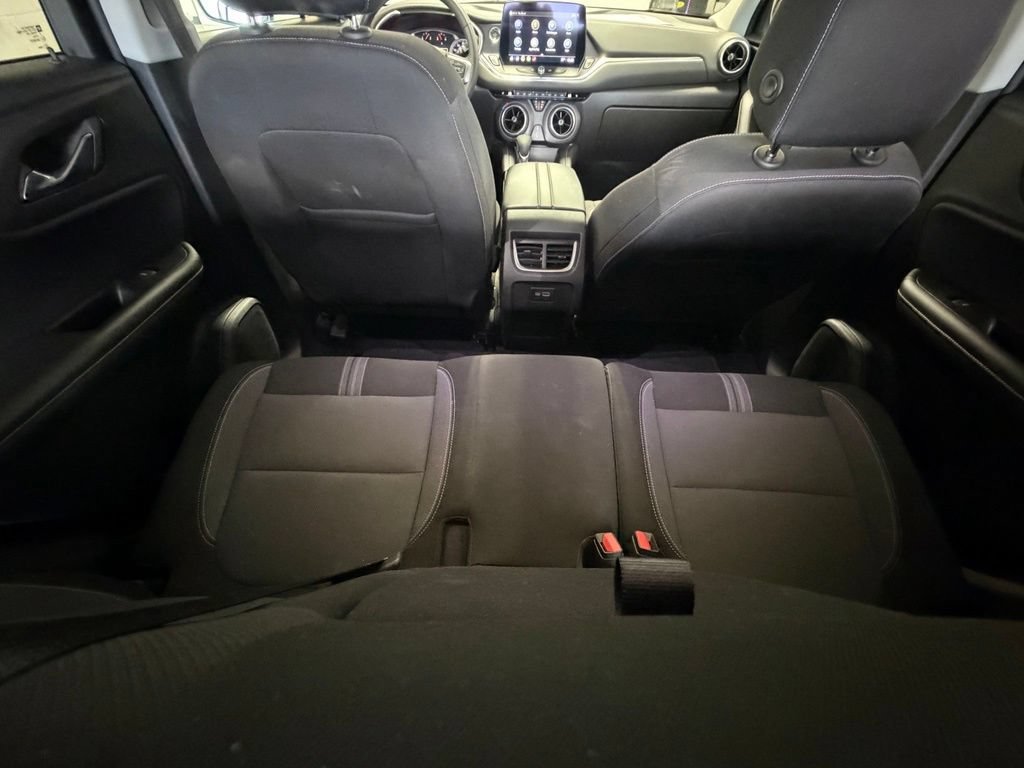 Used 2025 Summit White Chevrolet 2LT image 54