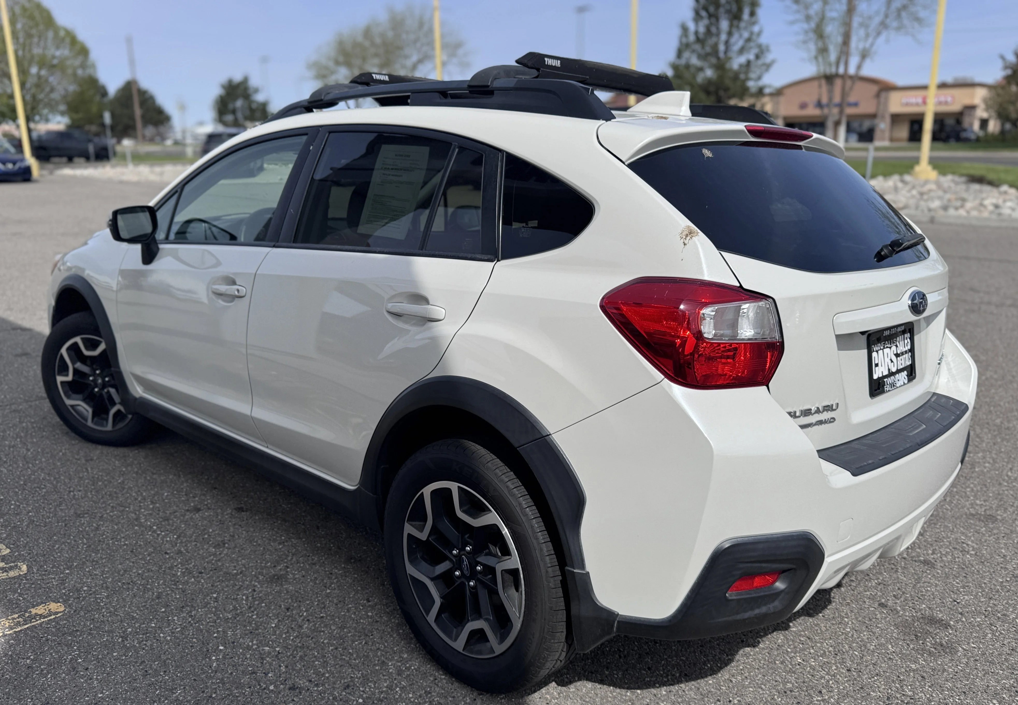 Used 2017 Crystal White Pearl Subaru Limited image 6