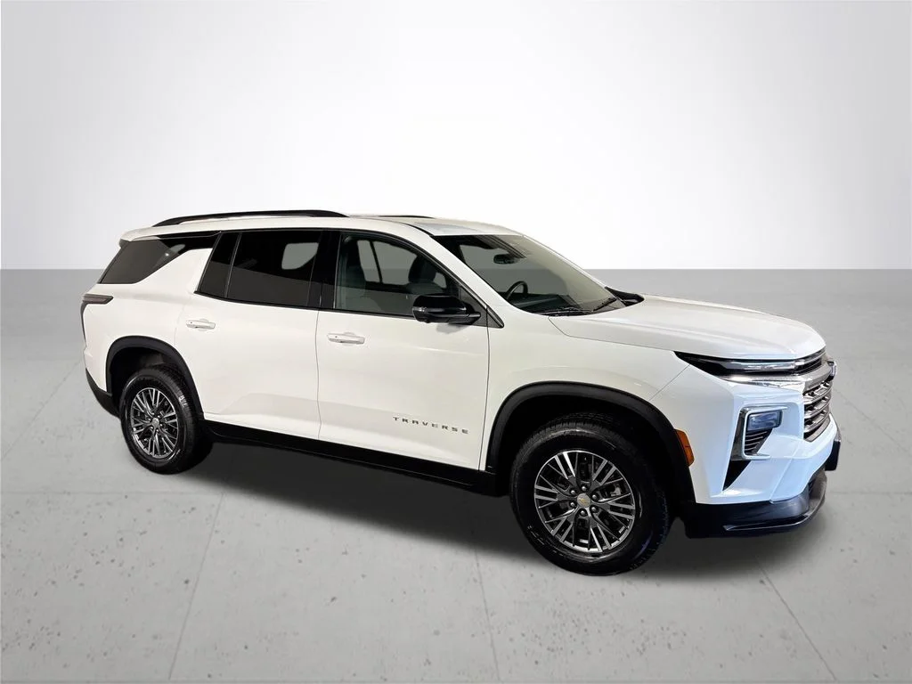 Used 2024 White Chevrolet LT image 4