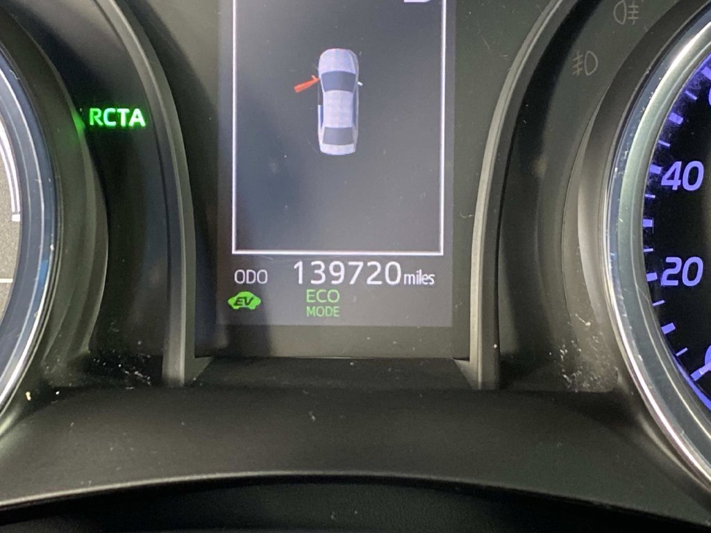 Used 2020 Silver Toyota LE image 21