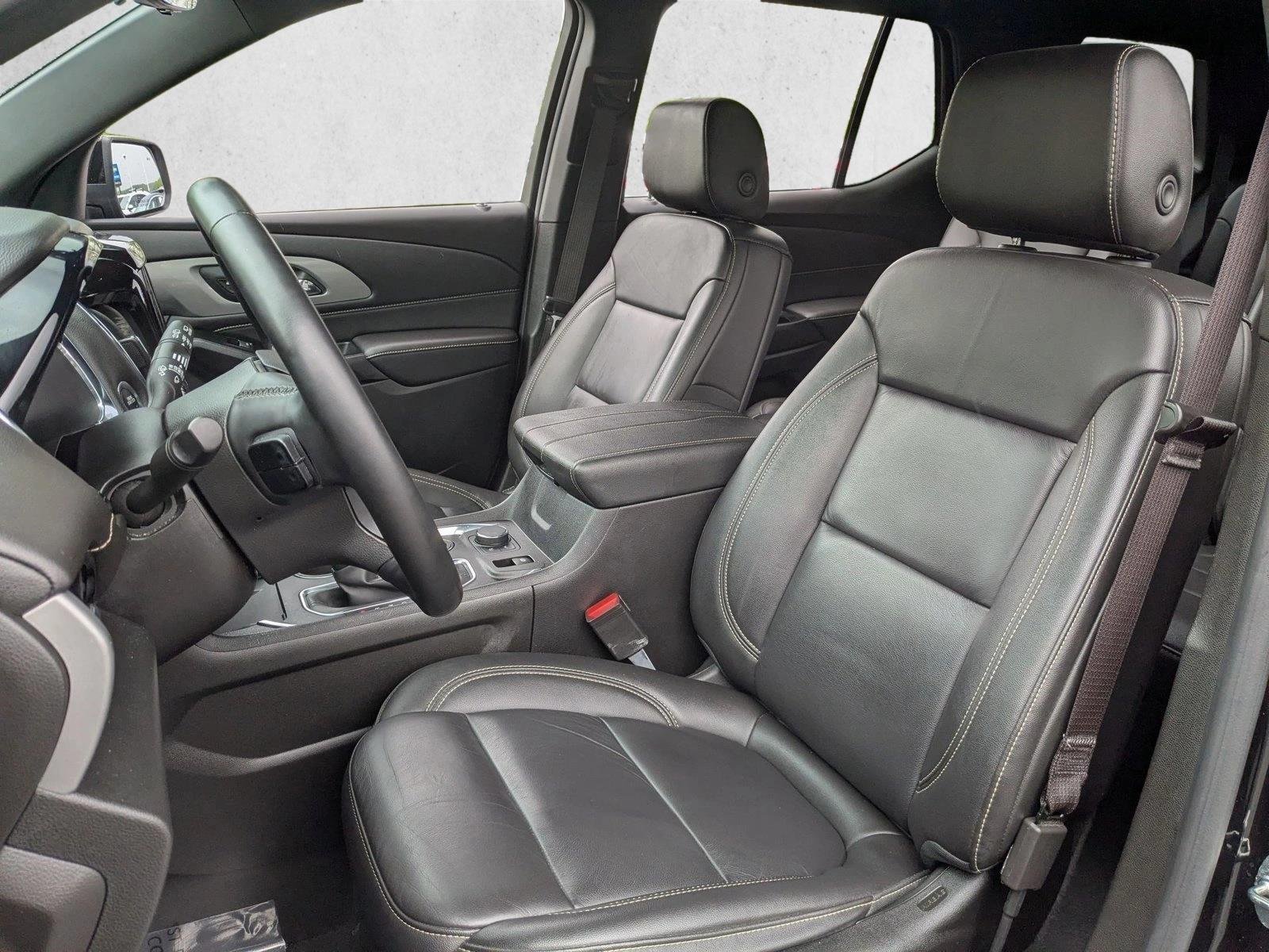 Used 2023 Mosaic Black Metallic Chevrolet LT Leather image 16