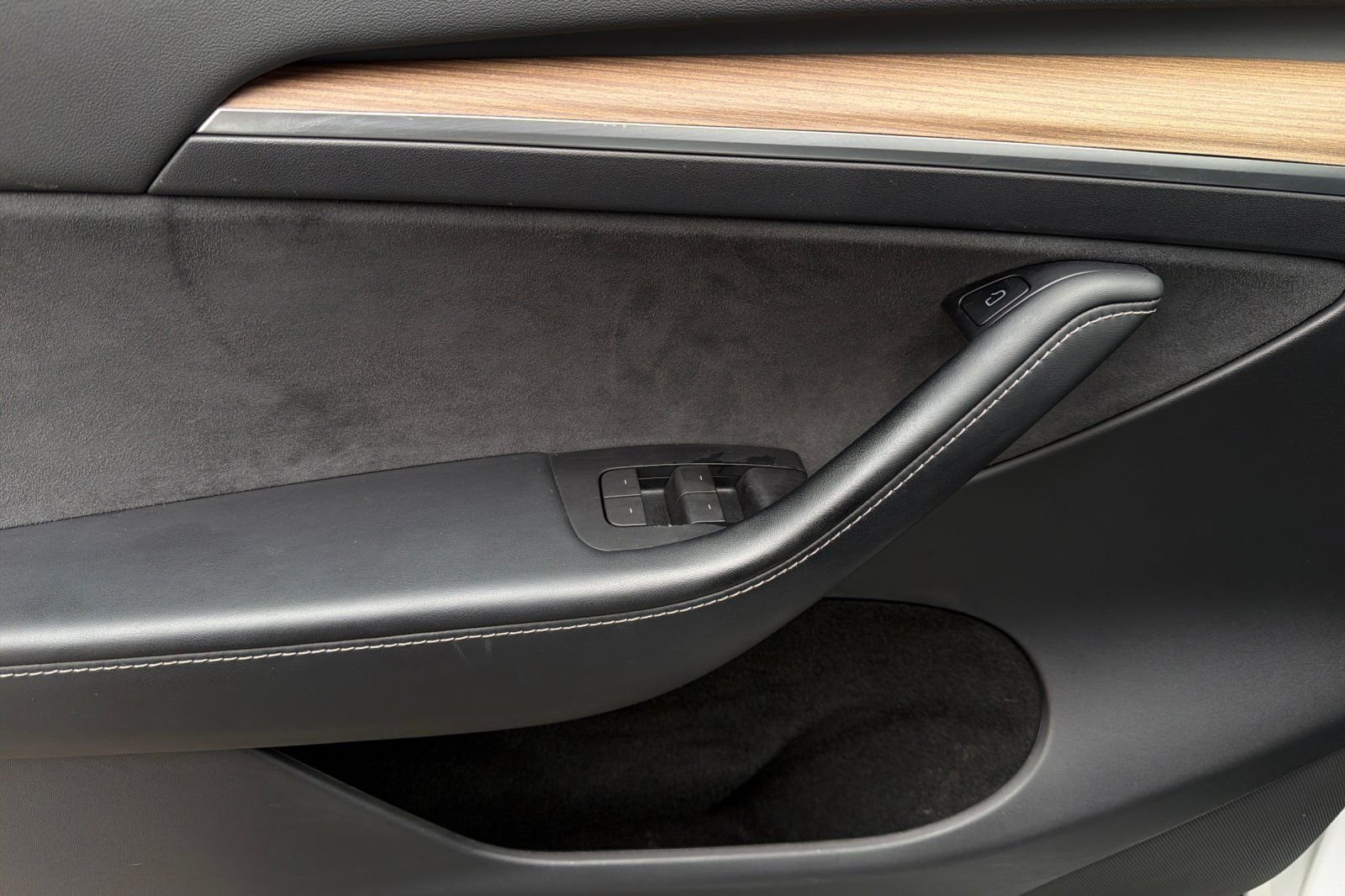 Used 2023 White Tesla Long Range image 24