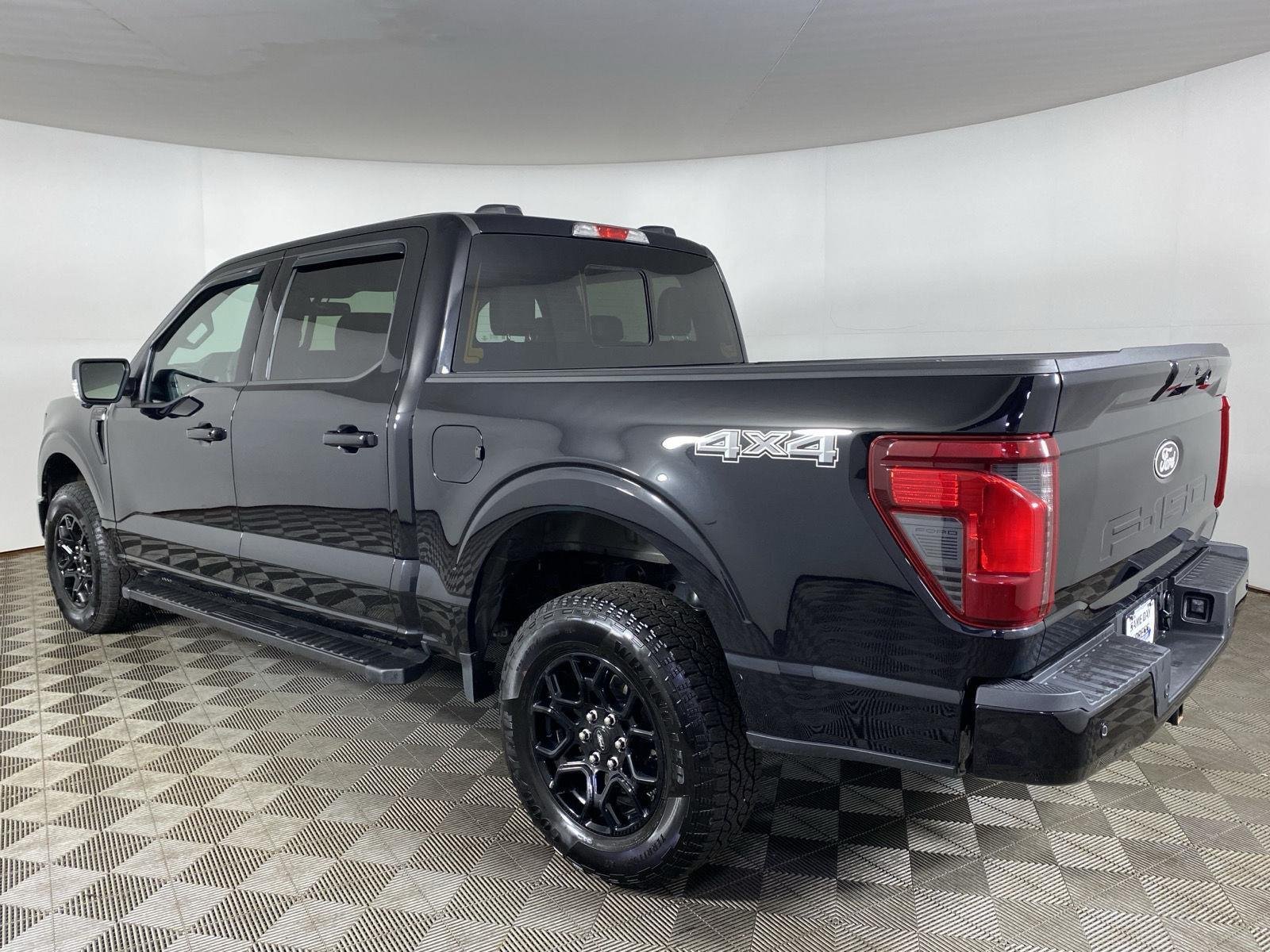 Used 2025 Agate Black Ford XLT image 5