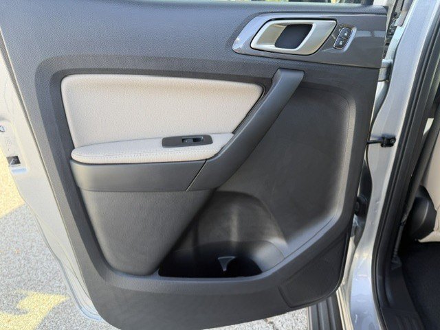Used 2020 Silver Metallic Ford LARIAT image 22