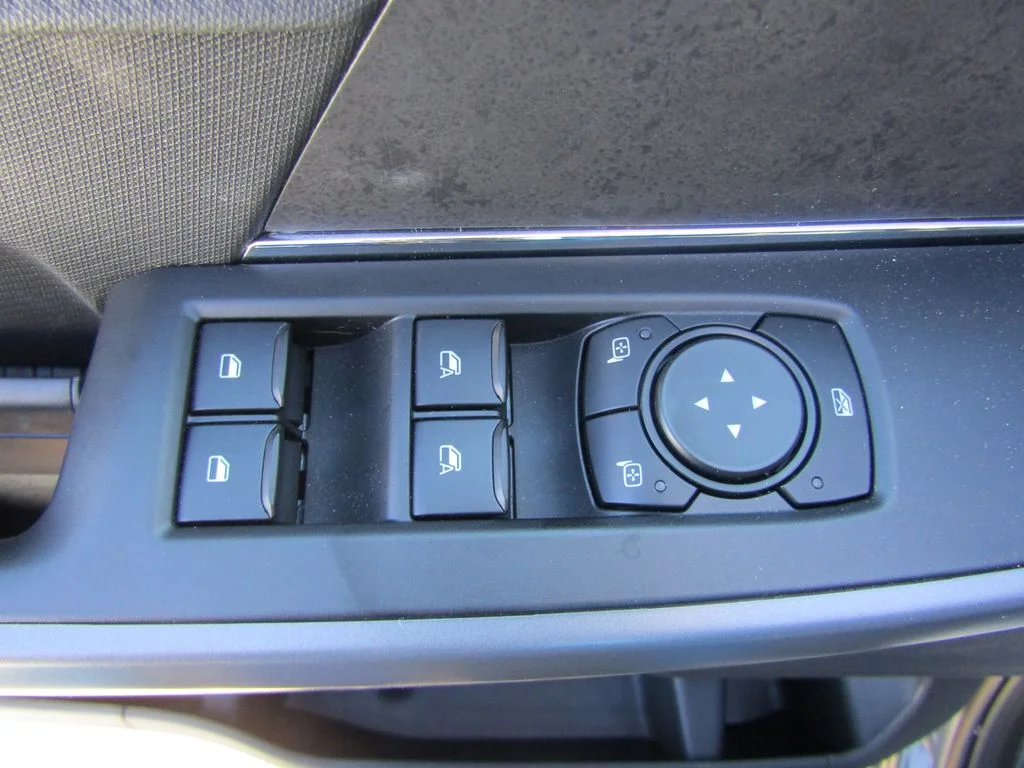 New 2026 Carbonized Gray Metallic Ford XLT image 22