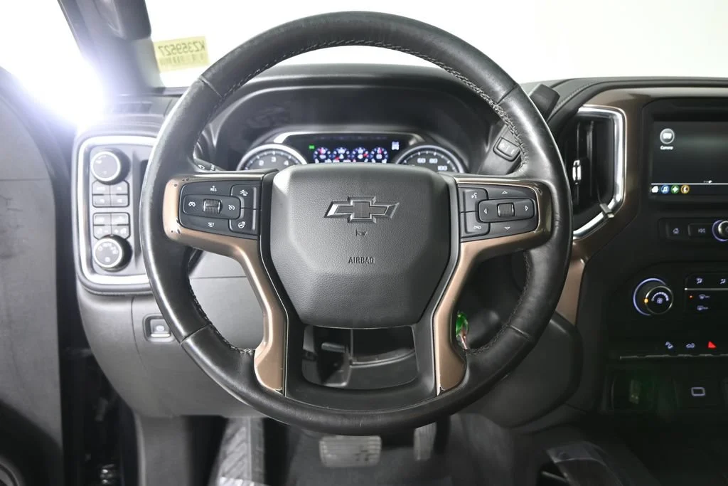 Used 2019 BLACK Chevrolet Custom Trail Boss image 34