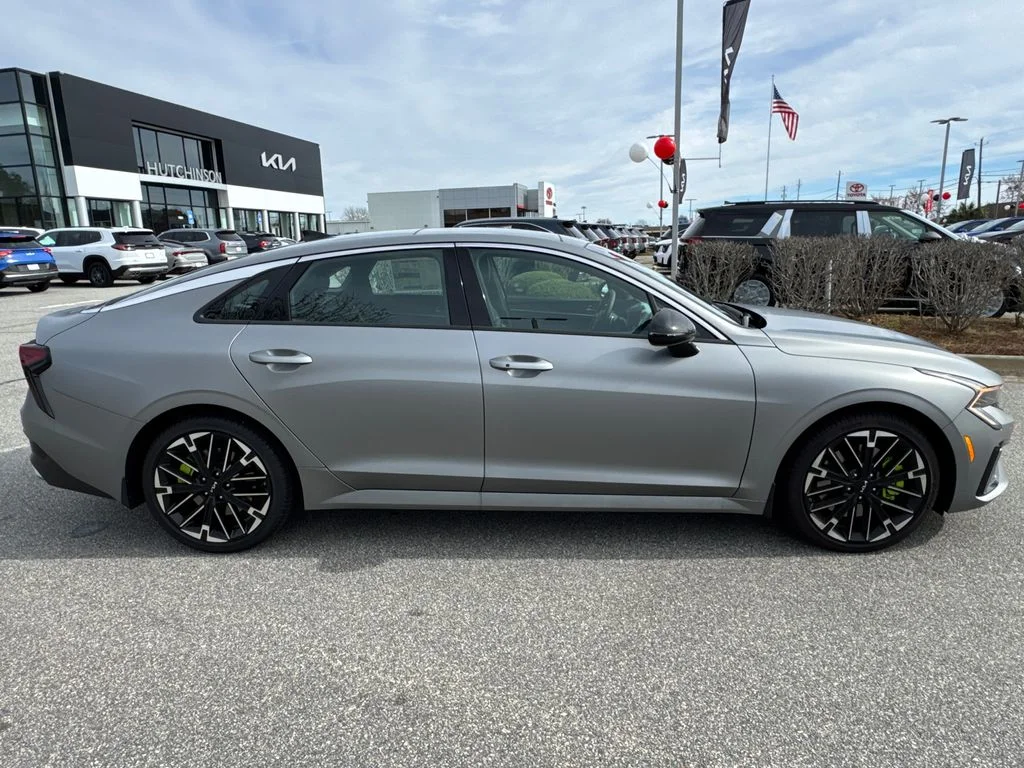 2026 Kia K5 GT - Photo 16