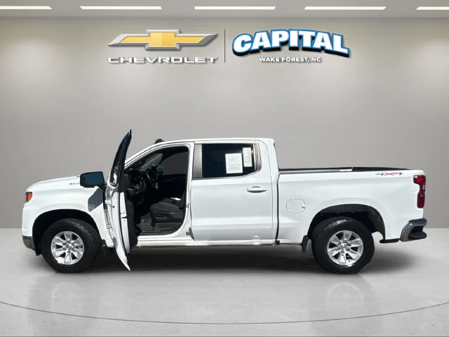 Used 2024 Summit White Chevrolet LT image 14