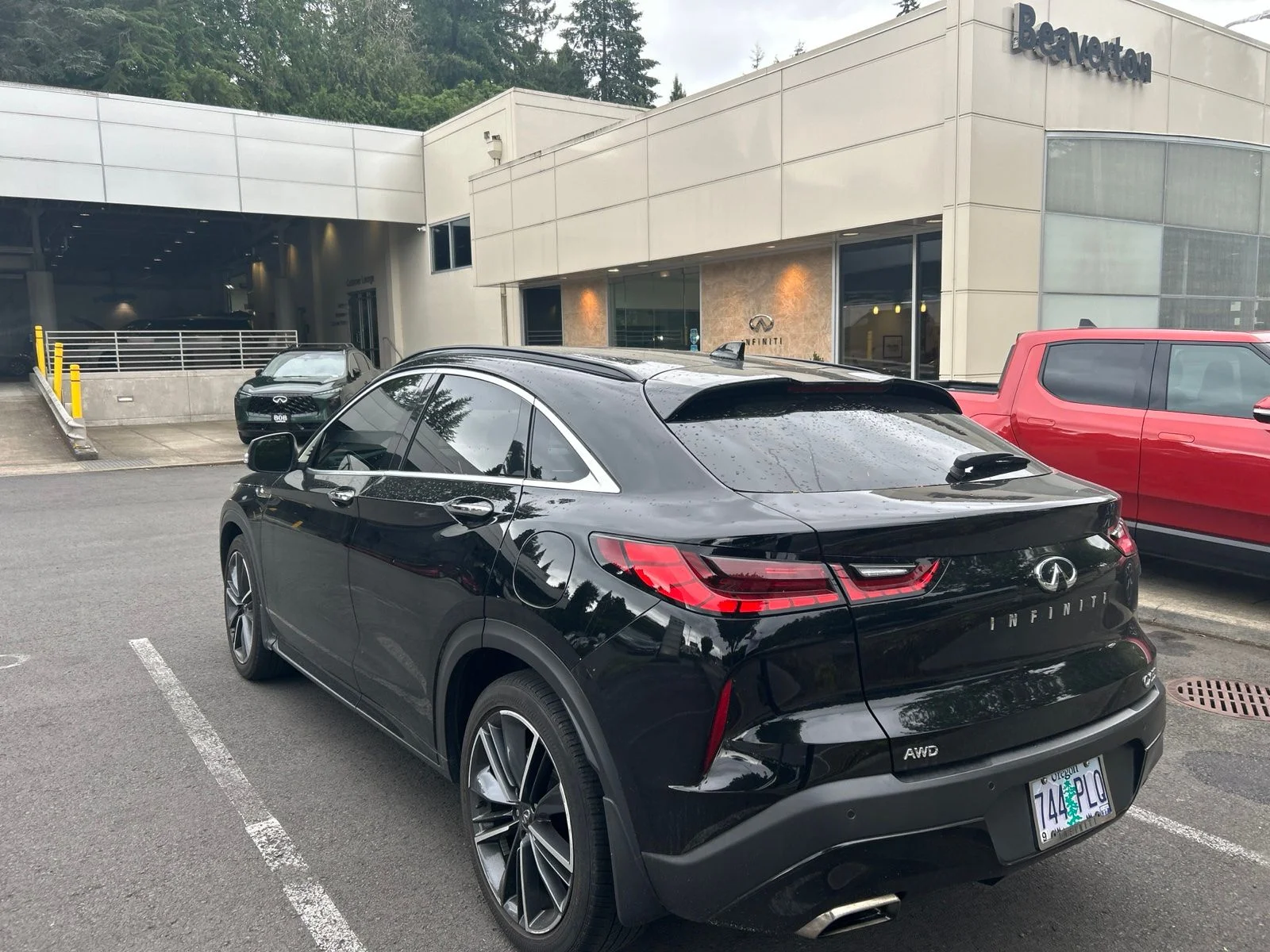 Used 2023 Black INFINITI ESSENTIAL image 7