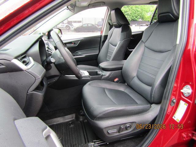 Certified Used 2023 RUBY FLARE PEARL Toyota  image 20