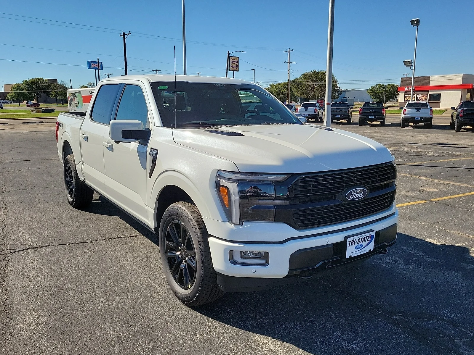 New 2026 Star White Metallic Tri-Coat Ford Platinum&reg; image 6
