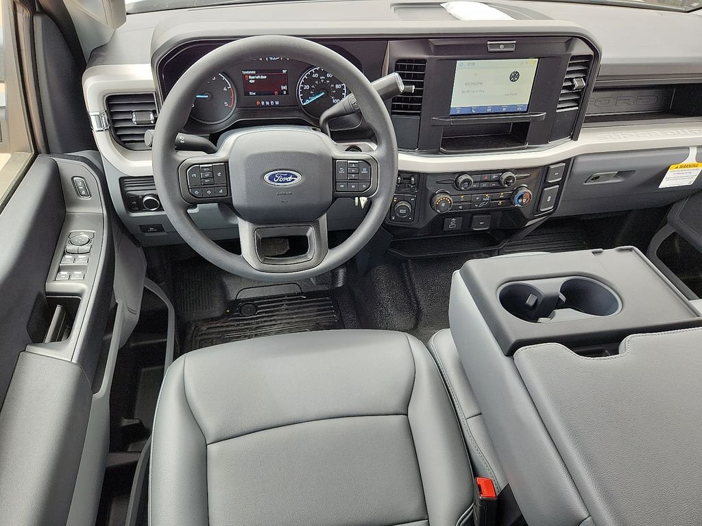 New 2026 Oxford White Ford F-350® XL image 17