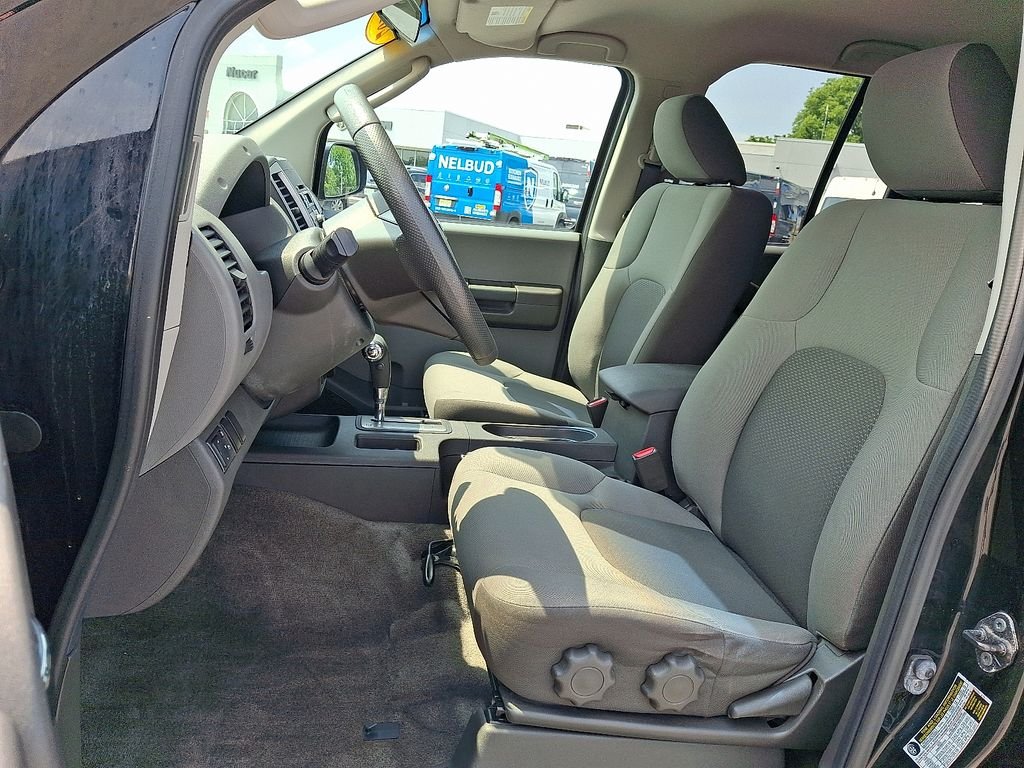 Used 2011 Black Nissan S image 16