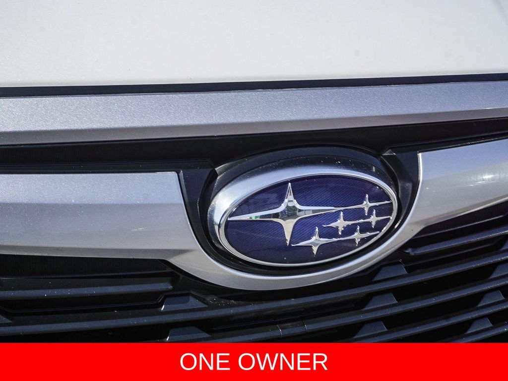 Used 2020 White Subaru Base image 11