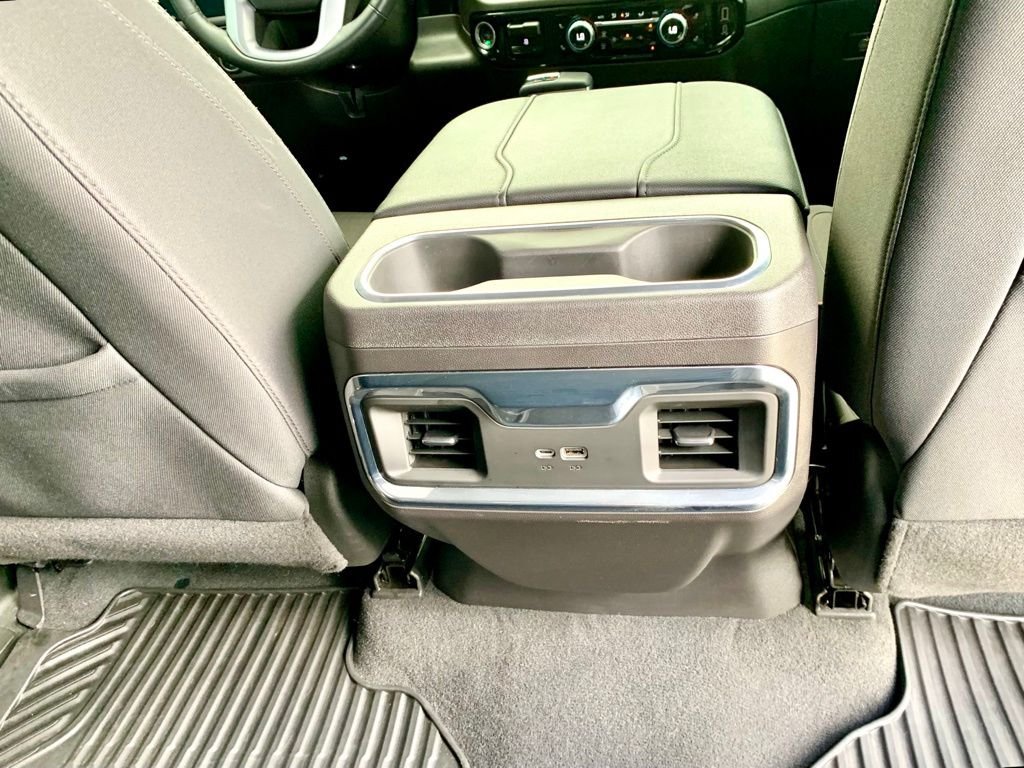 Used 2024 White GMC Elevation image 26