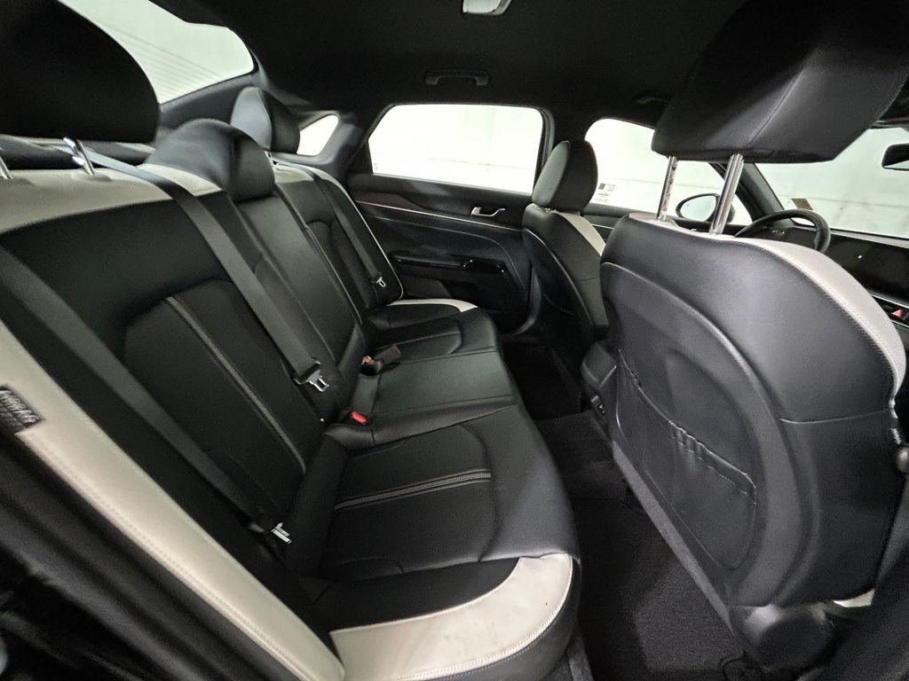 Used 2025 Black Kia GT-Line image 17