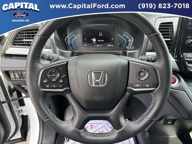 Used 2022  Honda EX-L image 25