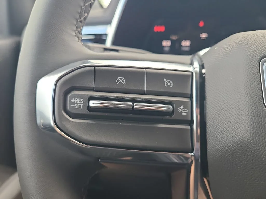 New 2026 Onyx Black GMC Elevation image 19
