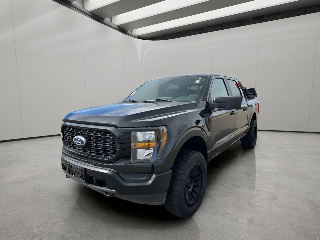 Used 2023 Agate Black Metallic Ford XL image 1