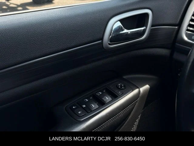 Used 2021 Black Jeep Laredo E image 23