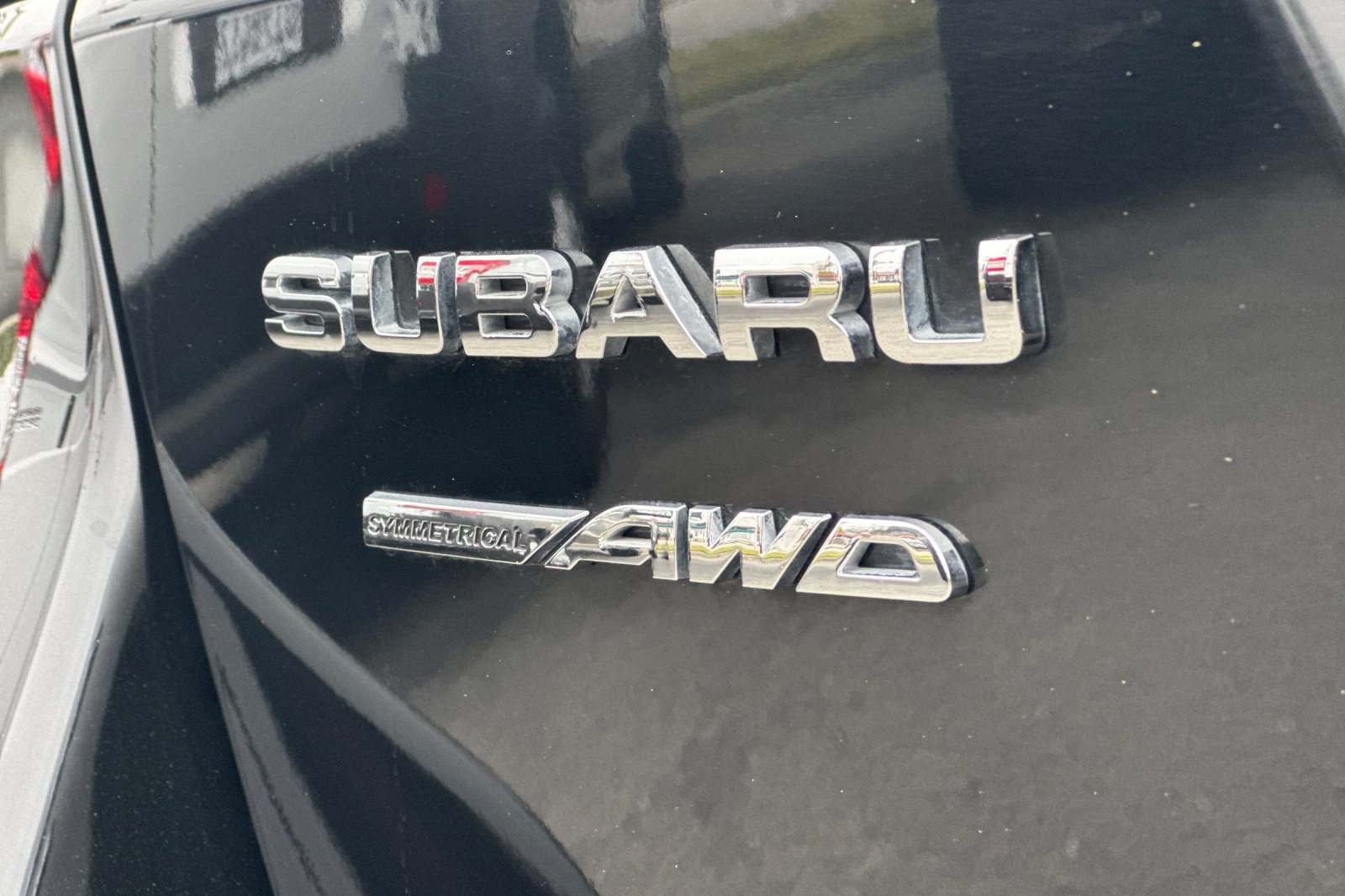 Used 2021 Black Subaru Limited image 27