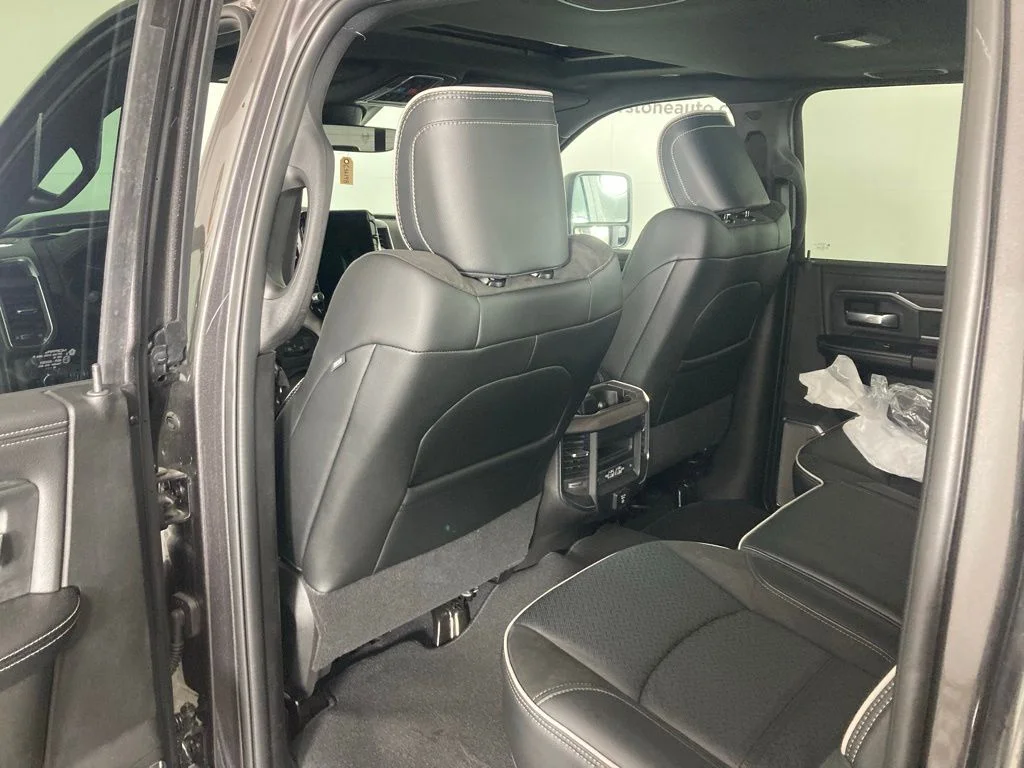 2026 RAM 2500 Laramie - Photo 16