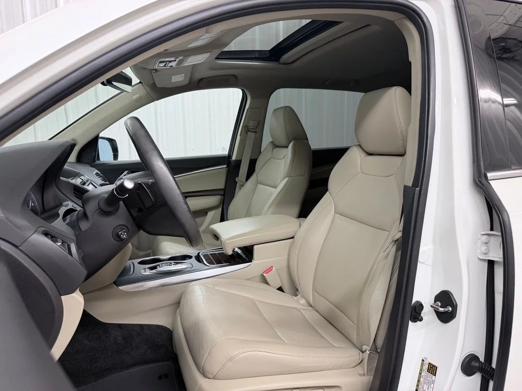 Used 2016  Acura 3.5L image 13