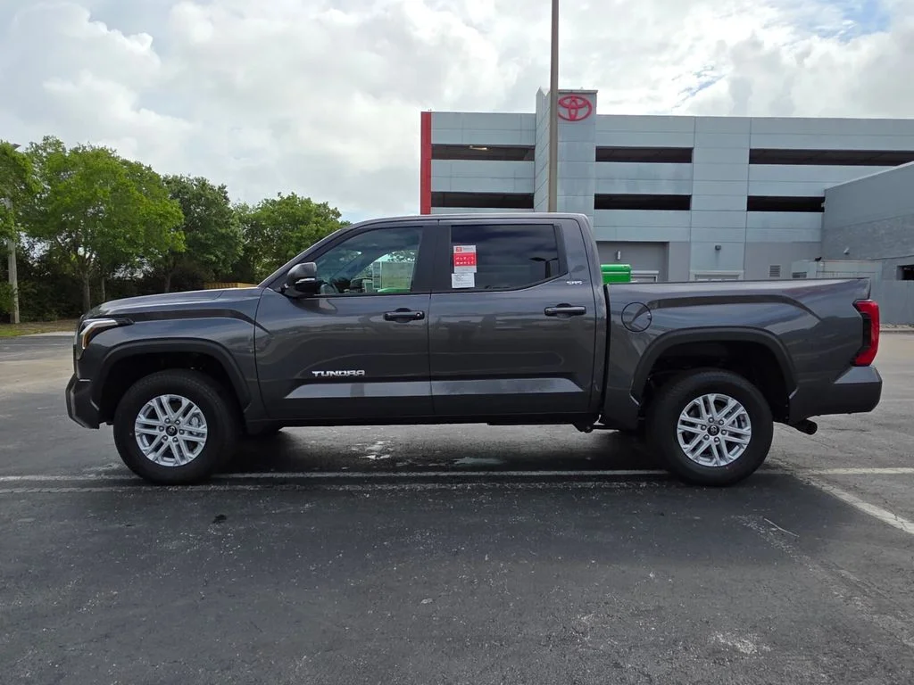 2026 Toyota Tundra SR5 - Photo 8