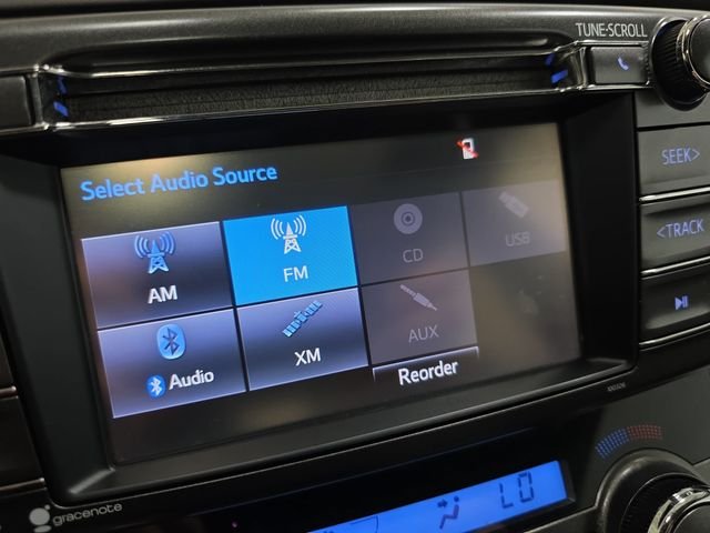 Used 2015 Gray Toyota XLE image 18