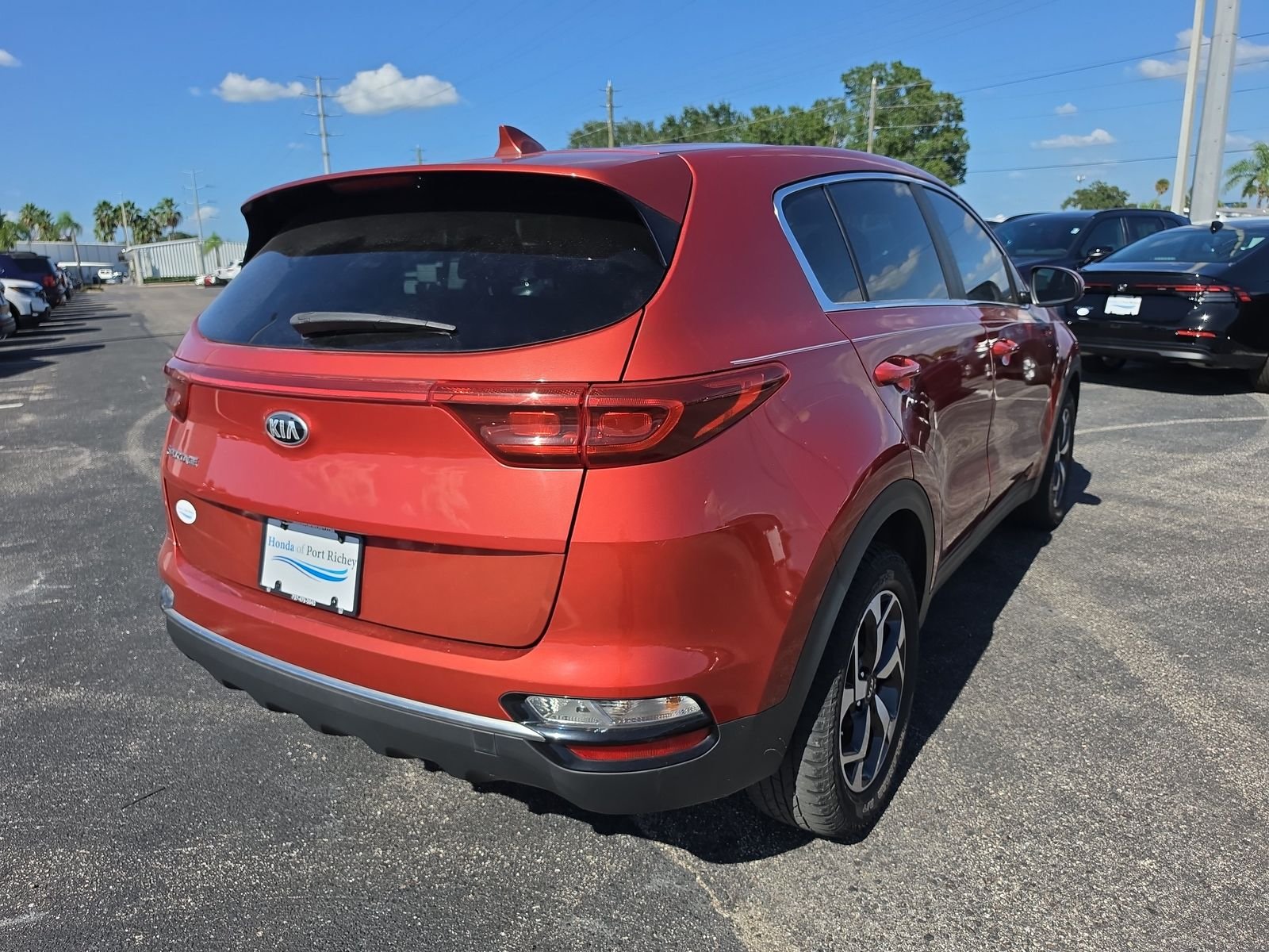 Used 2020 Red Kia LX image 3