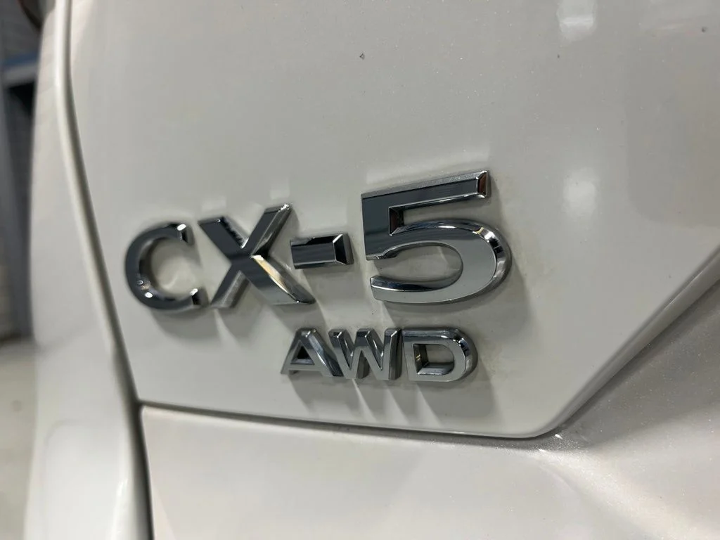 Used 2021 Snowflake White Pearl Mazda Touring image 36