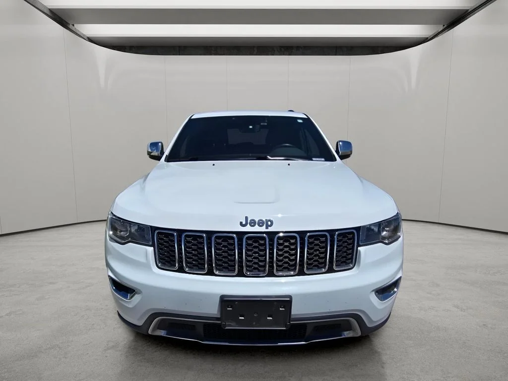 Used 2019 Bright White Clearcoat Jeep Limited image 8