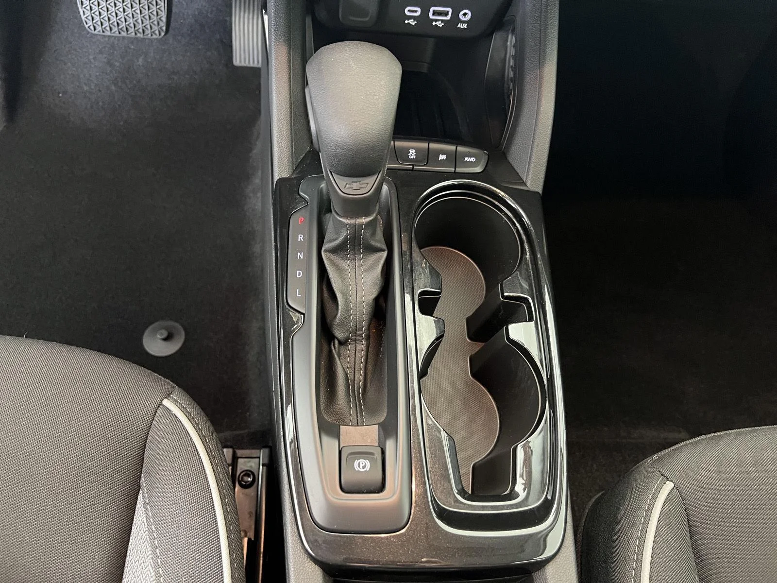 Used 2023 STERLING GRAY METALLIC Chevrolet LS image 16