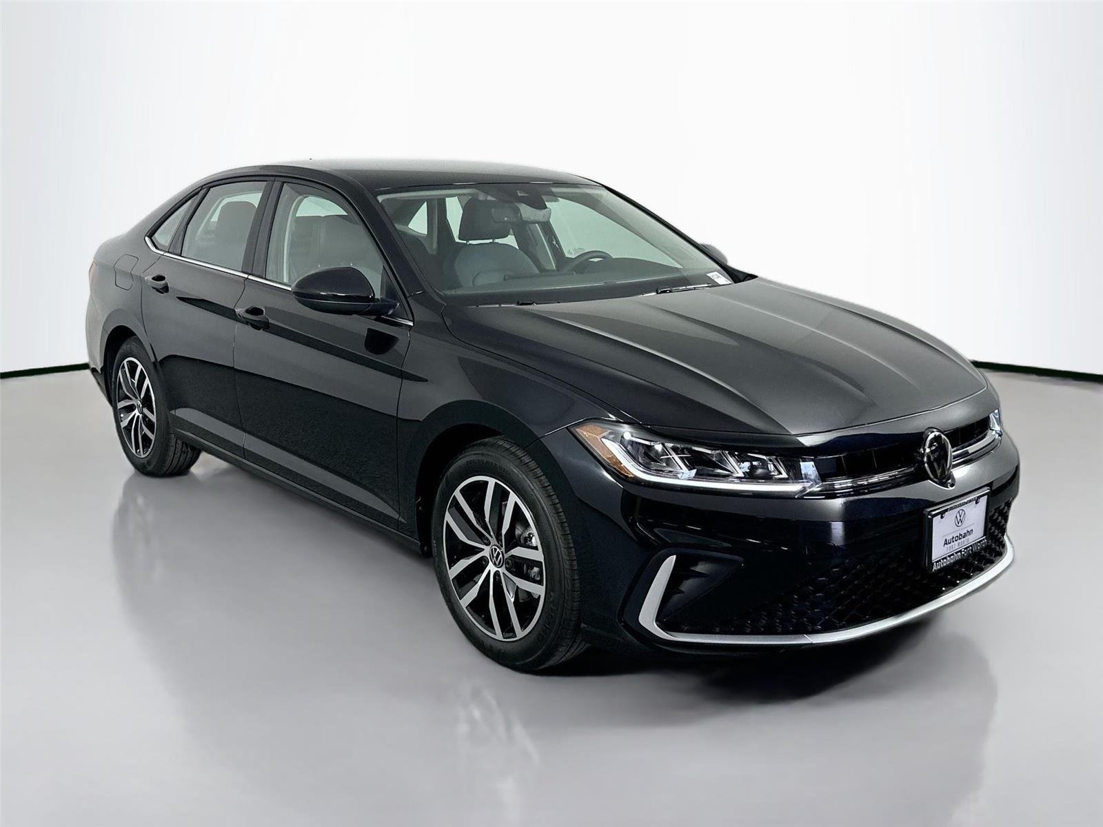 New 2025 Deep Black Pearl Volkswagen SE image 3
