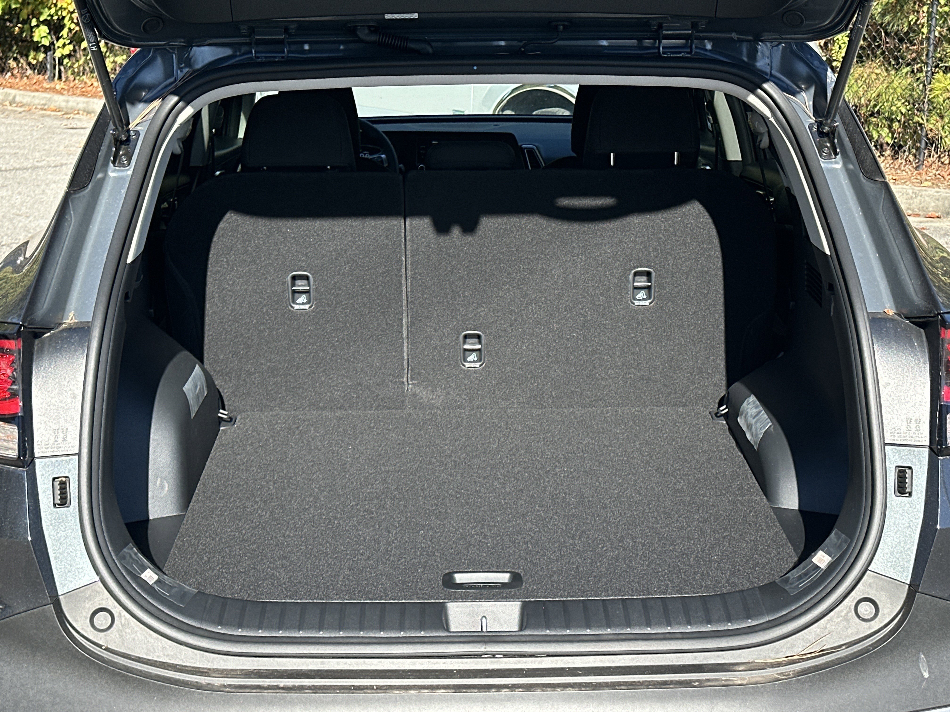 2025 Kia Sportage LX Hybrid - Photo 24
