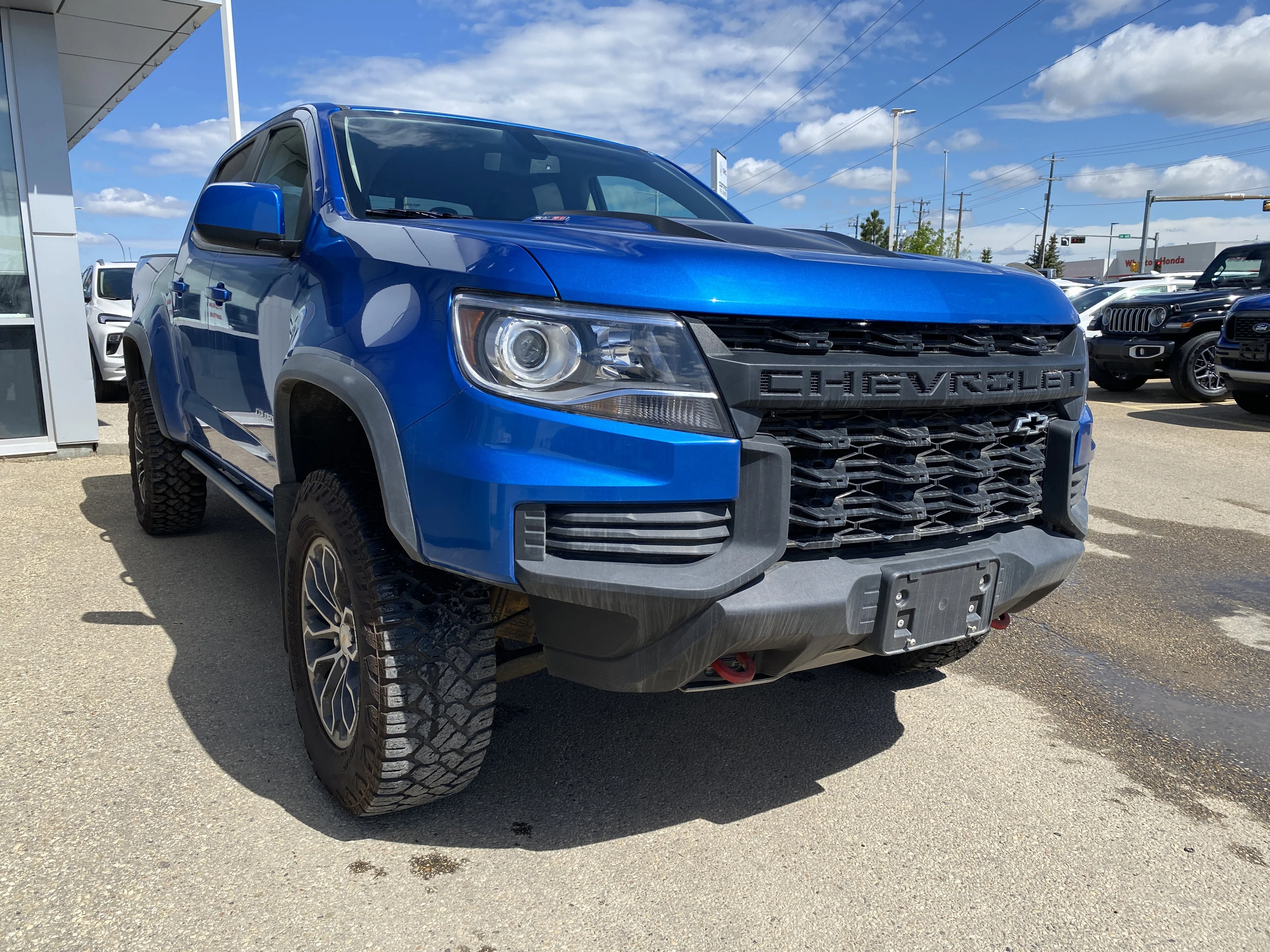 Certified Used 2022 Blue Chevrolet 4WD ZR2 Crew Cab * RARE DIESEL  2.8L * HD TOW PACKAGE * REMOTE STARTER * image 6