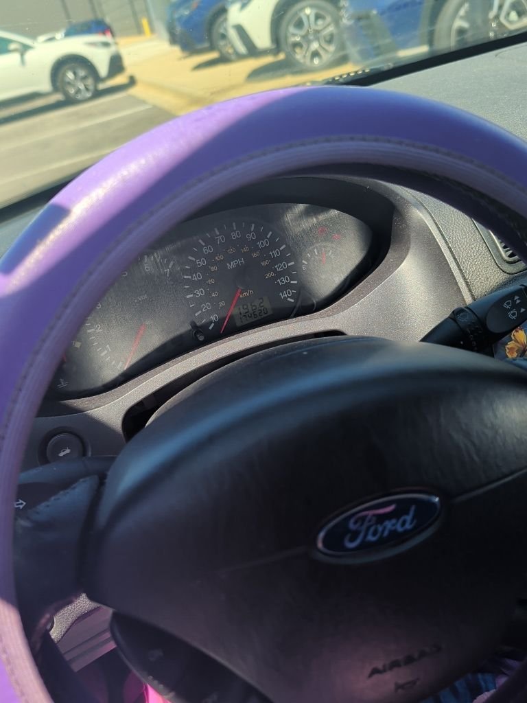 Used 2007 Gray Ford  image 1
