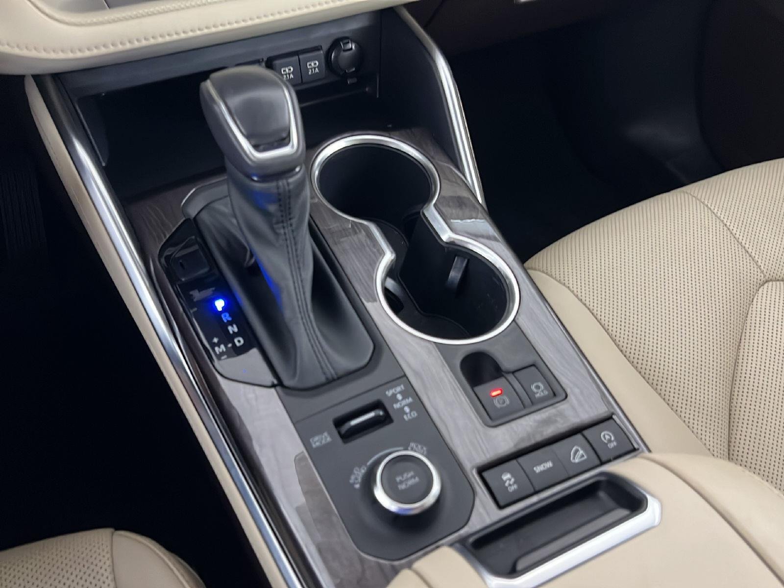 Used 2021 Blizzard Pearl Toyota Platinum image 20